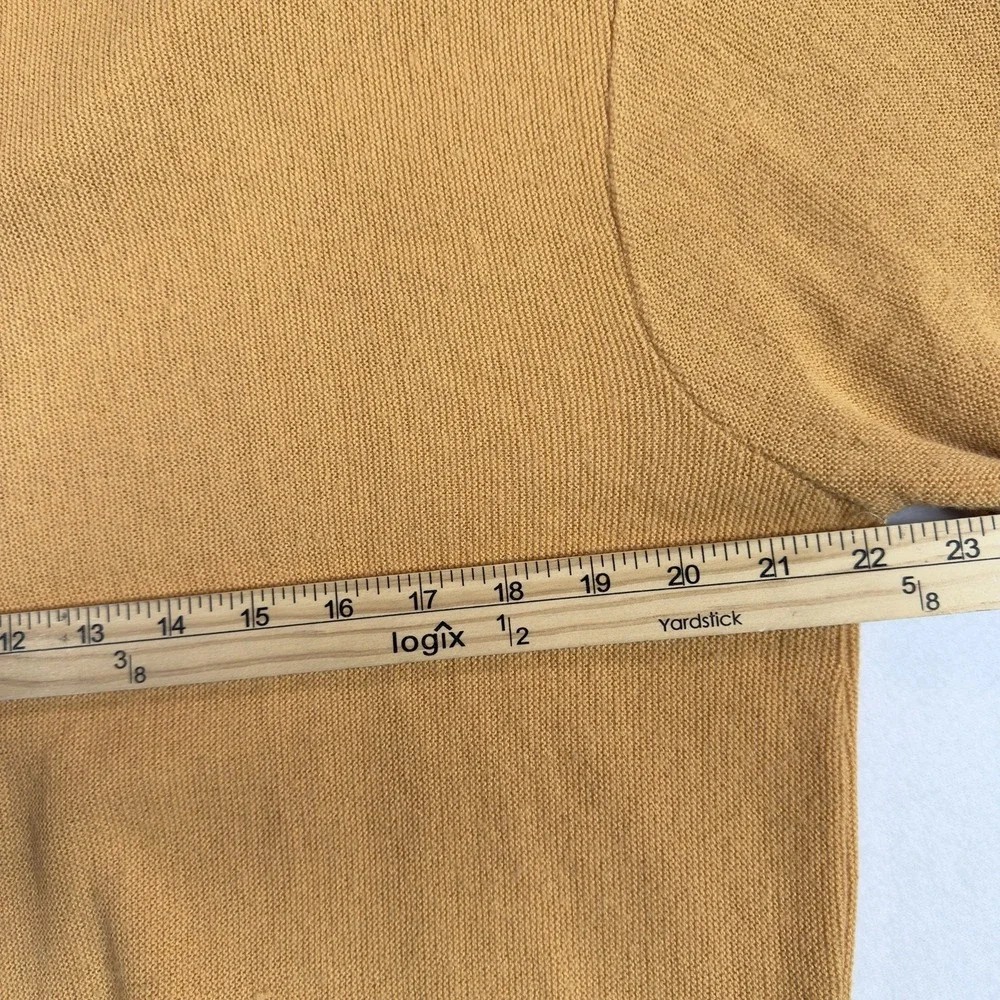 Vintage Izod‎ of London Sweater Small Lacoste Crocodile 60s 70s Gold Old Money